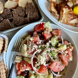 Dakos Salata