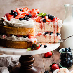Berries &amp; Cream Cake