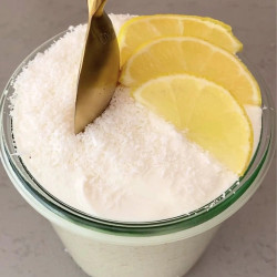 Lemon Cheesecake Overnight Oats