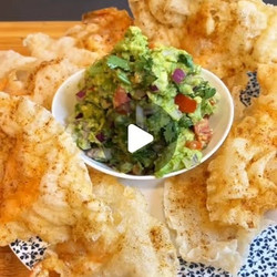 Rice Paper Shrimp Chips With Guacamole