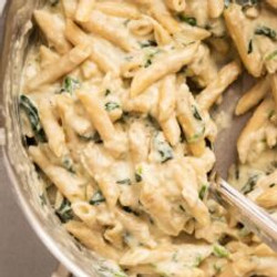 30 Minute Creamy Chicken Spinach Pasta