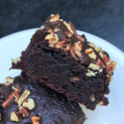 Deep Dish Keto Brownies With Allulose