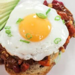 Vegetarian Chilli &amp; Egg Breakfast