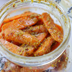 Carrot Pickle (Gajar ka Achar)