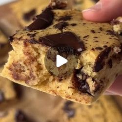Chickpea Chocolate Protein Bars