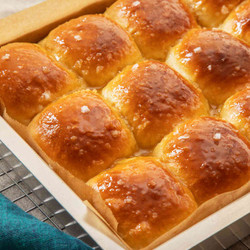 Salted Honey Dinner Rolls