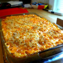 Lee's Buffalo Chicken Mac N' Cheese