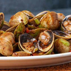 Clams With Black Bean Sauce (豉汁炒蜆)