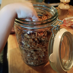 Vanilla Granola