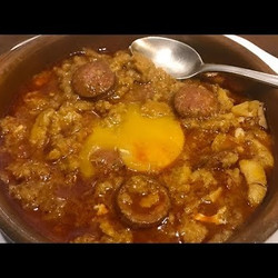 Sopas De Ajo Con Chorizo