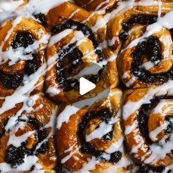 Paddington-inspired Chelsea Buns