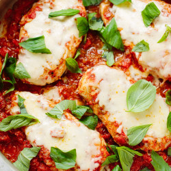 30-minute Baked Chicken Mozzarella