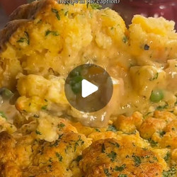 Cheddar Bay Biscuit Chicken Pot Pie