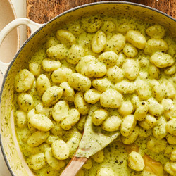 Gnocchi With Pesto &amp; Cream