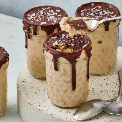 Reese’s Peanut Butter Cup-inspired Overnight Oats
