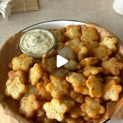 Crispy Potato Flowers