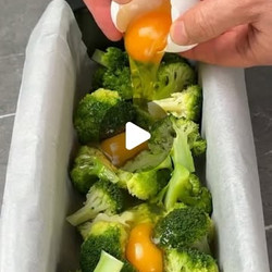 Broccoli Egg Casserole