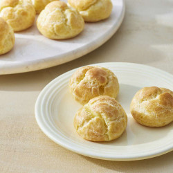 Classic Cream Puffs