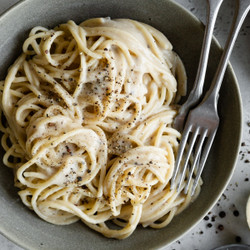 How To Make An Authentic Cacio E Pepe Like A Roman