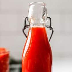 How To Make Fermented Garlic Sriracha Hot Sauce From Scratch