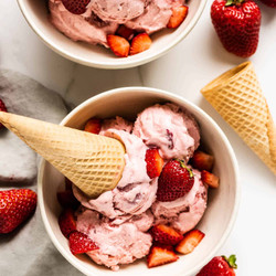 Best Strawberry Ice Cream Recipe