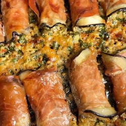 Rouleaux d'aubergine au jambon