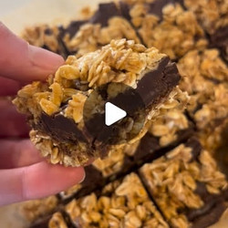 No Bake Chocolate Oat Bars