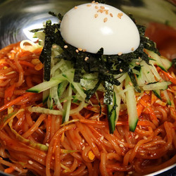Spicy, Chewy, Sweet &amp; Sour Cold Noodles (jjolmyeon: 쫄면)