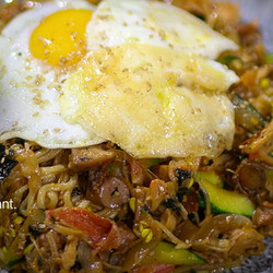 Ramyeon Pad Thai