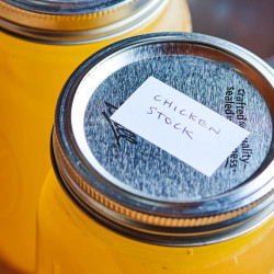 Slow Cooker Chicken Stock