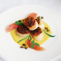 Spice-crusted Scallops With Crisp Capers