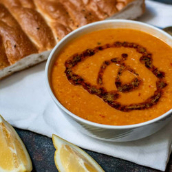 Ezo Gelin Çorbası - Spicy Bulgur and Lentil Soup