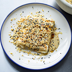 Thai-inspired Banana &amp; Cinnamon Roti With Tahini Fudge Sauce