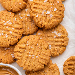 3-ingredient Peanut Butter Cookies