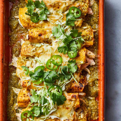 Chicken &amp; Tomatillo Enchiladas