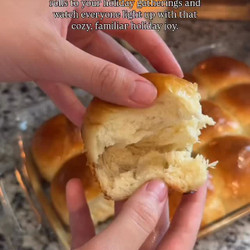 Homemade Hawaiian Rolls
