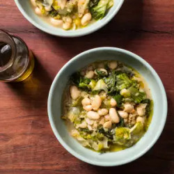 Sicilian White Beans And Escarole