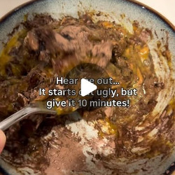 4-ingredient Date Chocolate Cookies