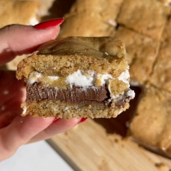 S'mores Cookie Bars