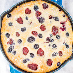 Deep Dish Mixed Berry Skillet Pancake