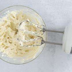 Favorite Cream Cheese Frosting
