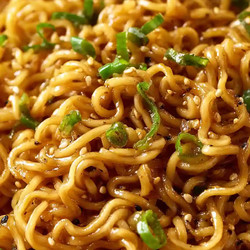 Quick Garlic Ramen Noodles