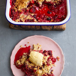 Frozen Berry &amp; Apple Crumble