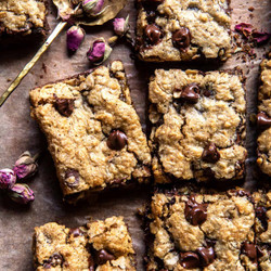 Brown Butter Oatmeal Chocolate Chip Cookie Bars