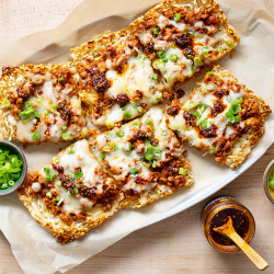 Crispy Noodle Pizza With Spicy Pork Sauce