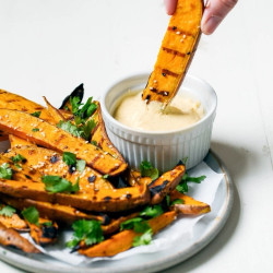 Sesame Garlic Grilled Sweet Potato Fries With Yogurt Curry Dip
