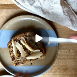 Apple Pie Magic Bread