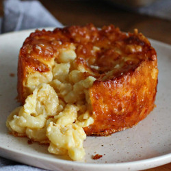 Crispy Cheese Mac And Cheese