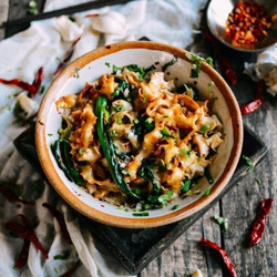 15-minute Hot Oil Noodles (you Po Mian)