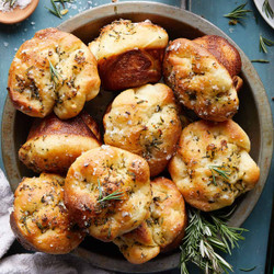 Easy Garlic Rosemary Focaccia Muffins